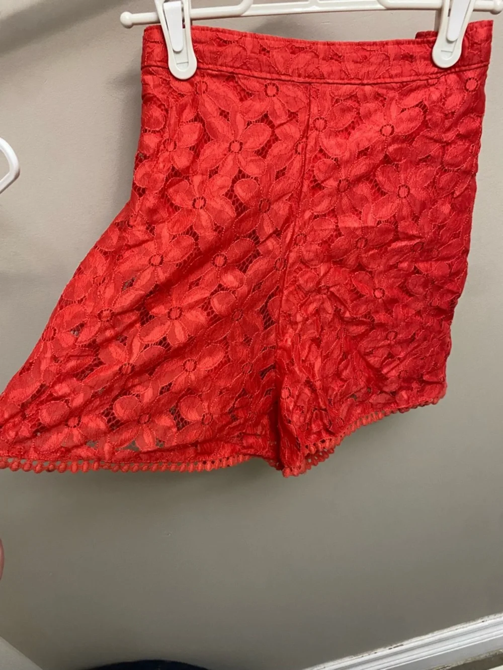 Floral Lace Shorts - Picture 2 of 2